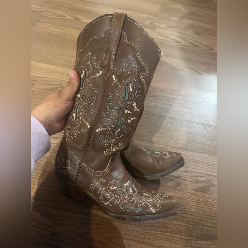 Tanner Mark Women's Brown Embroidered Western Boots